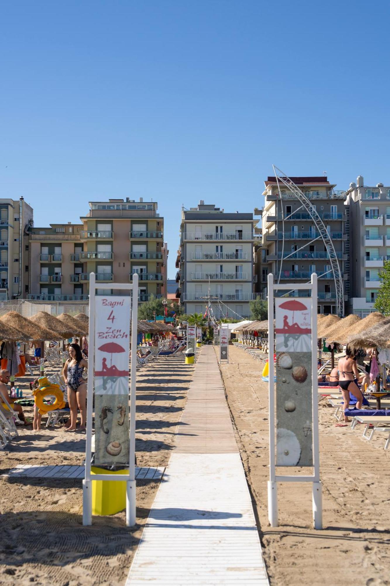 Hotel Thea Gabicce Mare Extérieur photo
