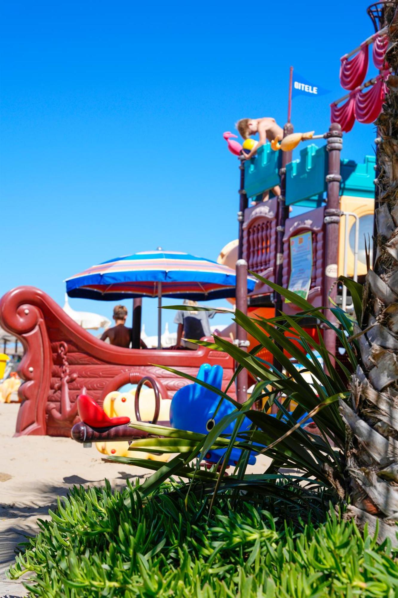 Hotel Thea Gabicce Mare Extérieur photo