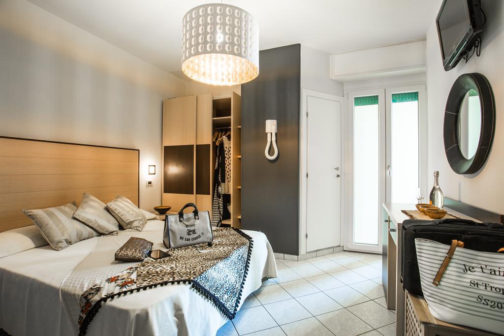 Hotel Thea Gabicce Mare Extérieur photo