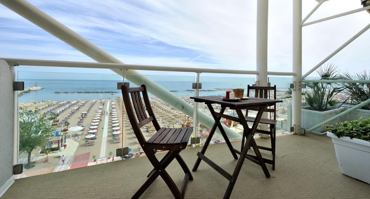Hotel Thea Gabicce Mare Extérieur photo